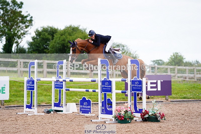 240630A-180340-16122 - Cls 26 Foxhunter 2nd R Jump Off and P