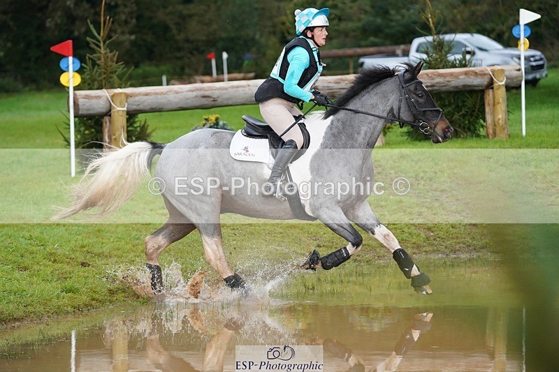 231021-101022-13693 - 622-CRAFTY.WIZARD-Heather.Urquhart-SC+XC