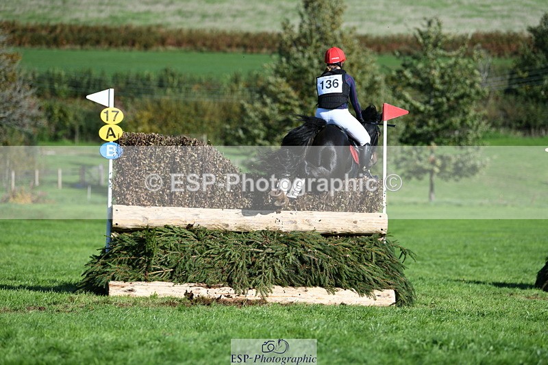 251024A-123822-11619 - B-136-Sophie.Jackson