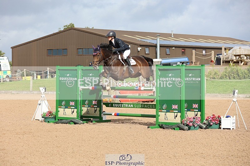 250911-103900-00679 - Cls 2 Snr Newcomers