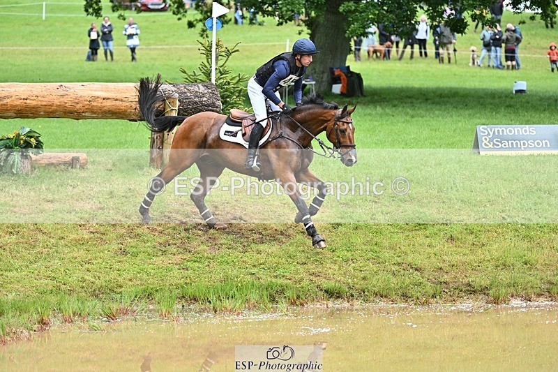 240526-141244-23812 - 449-REDFIELD_FYRE-Cassie_Sanger