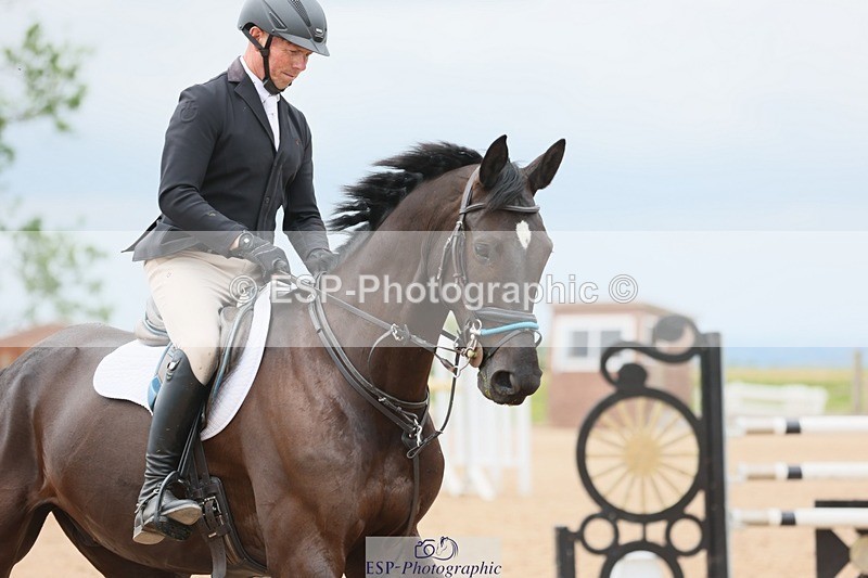 250524-115707-04670 - Cls 14 Snr Newc 1st Rnd