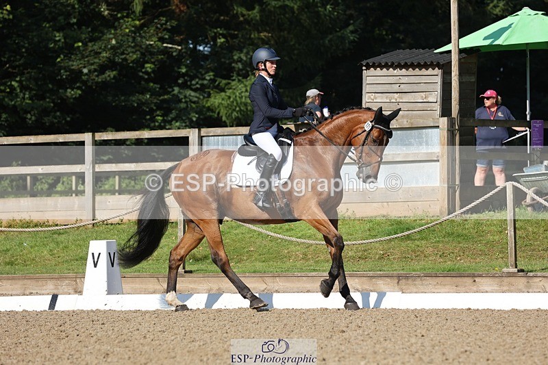 240719-090431-00010 - 171-Sophie_Hawke-Enormouse