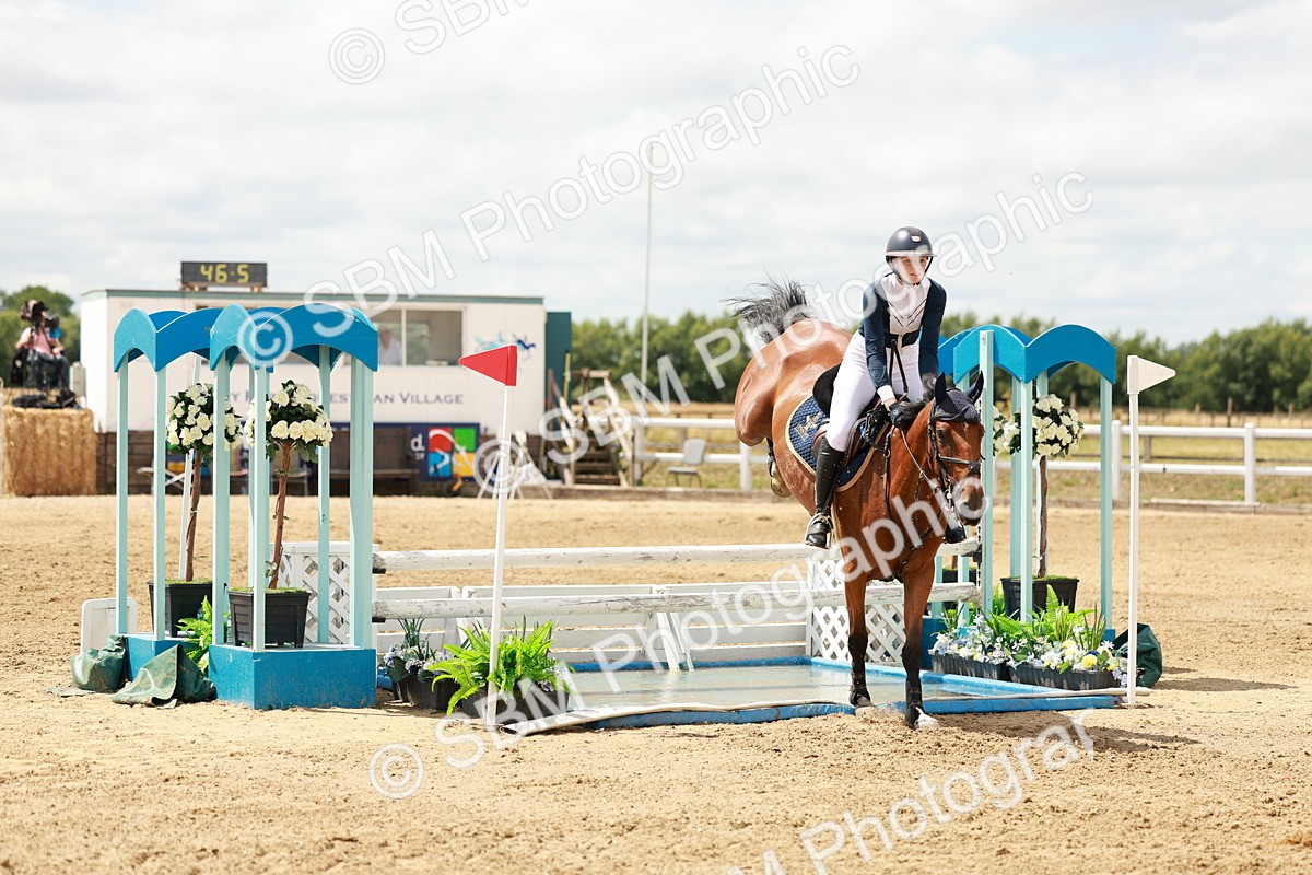 SBM_018496 - Class 21 - Senior Newcomers Championship 2d Rd