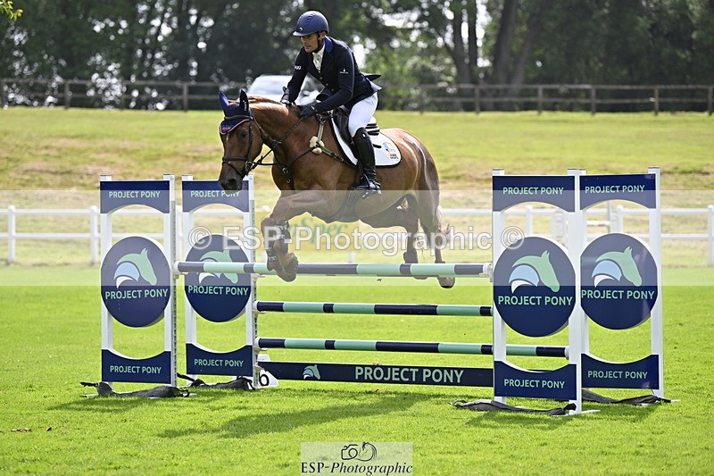 250613A-101110-00325 - Cls 1 Snr Newcomers and 1.10m Open