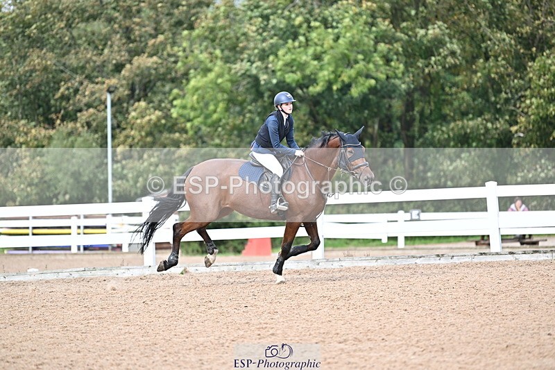 241004A-140251-02416 - Fri 11 1.10m amateur Quals