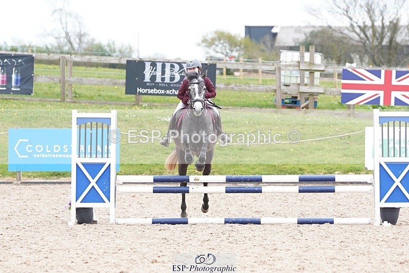 250414-125310-00815 - 70cm Round 2