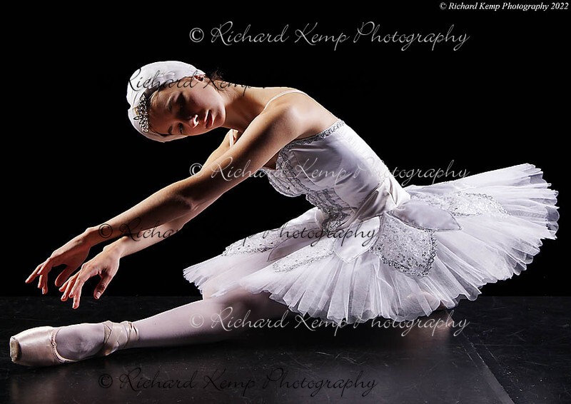 010522-4777w - Performance