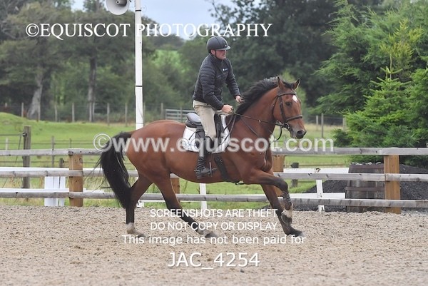 JAC_4254 - CLASS 6 Senior Newcomers/ 1.10m Open