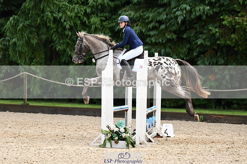 240824X-105712-25016 - 70cm Round 2 10.30 to 12.10