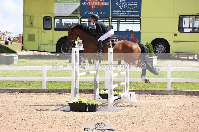 240718A-124405-05203 - Cls 9, 1 Star Bronze Tour 1.10m