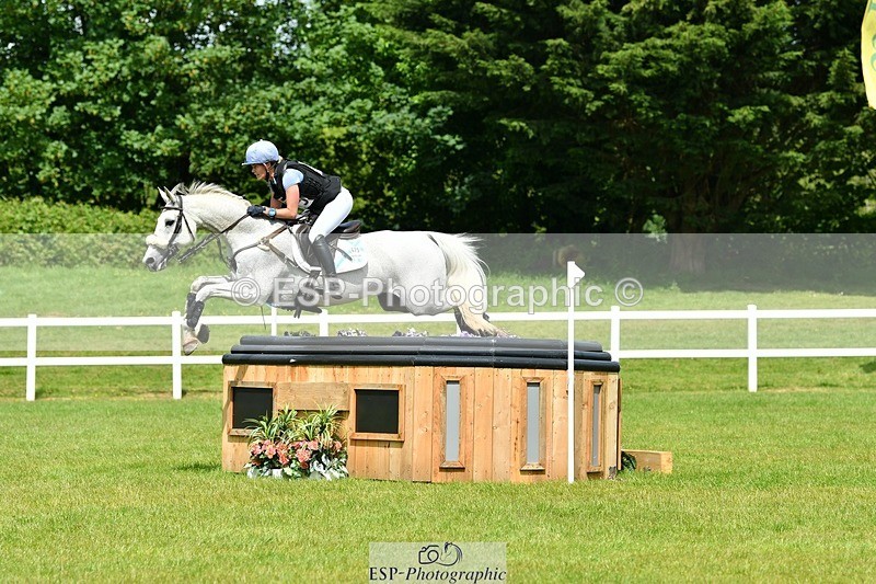 230528-142229-18264 - 475-GLADSTONE_II-Ginny_Thomasen-XC