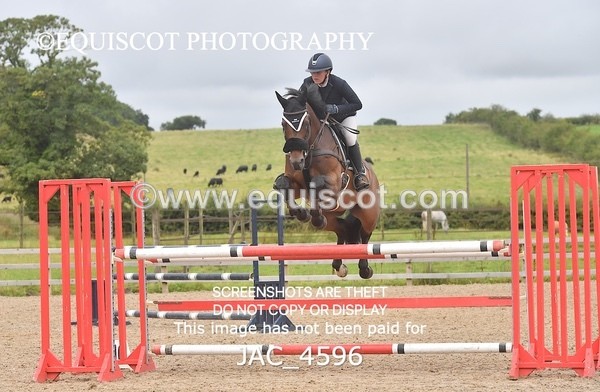 JAC_4596 - CLASS 7 Senior Foxhunter/ 1.20m Open