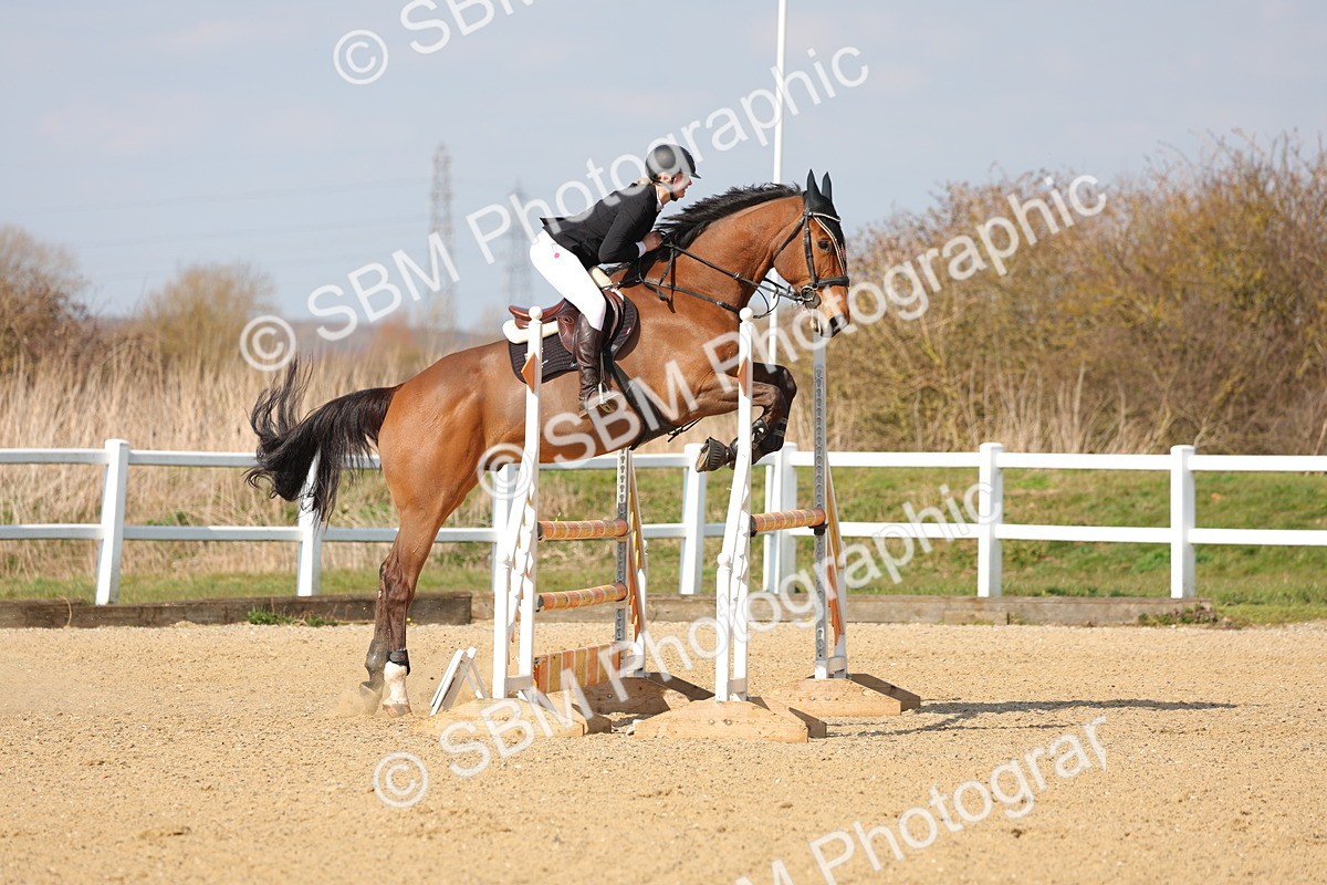 SBM_001440 - Class 4 - Senior Newcomers - 1.10m