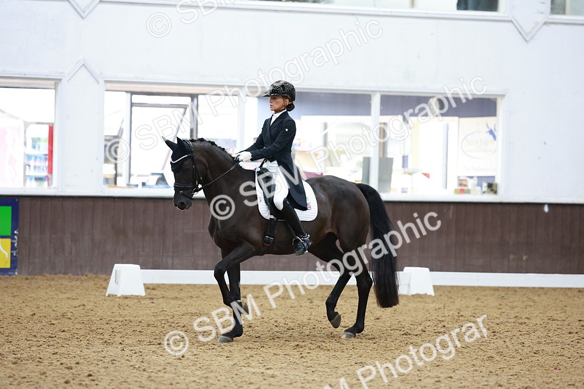 SBM_021177 - Class 14 - FEI Grand Prix - 17.40-18.34
