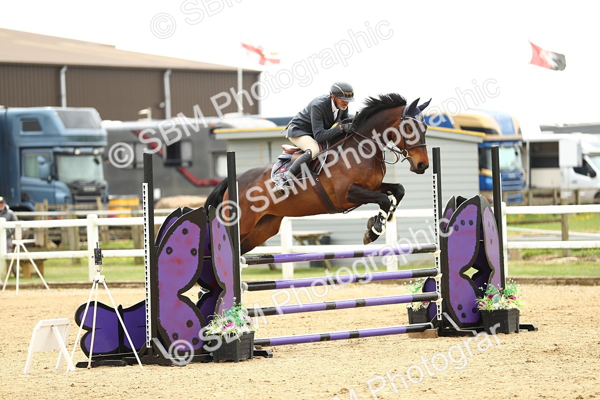 SBM_000935 - Class 3 - Senior Discovery 1m