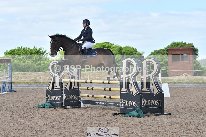 240609A-113005-04592 - Cls 17 Snr 1.05m Open