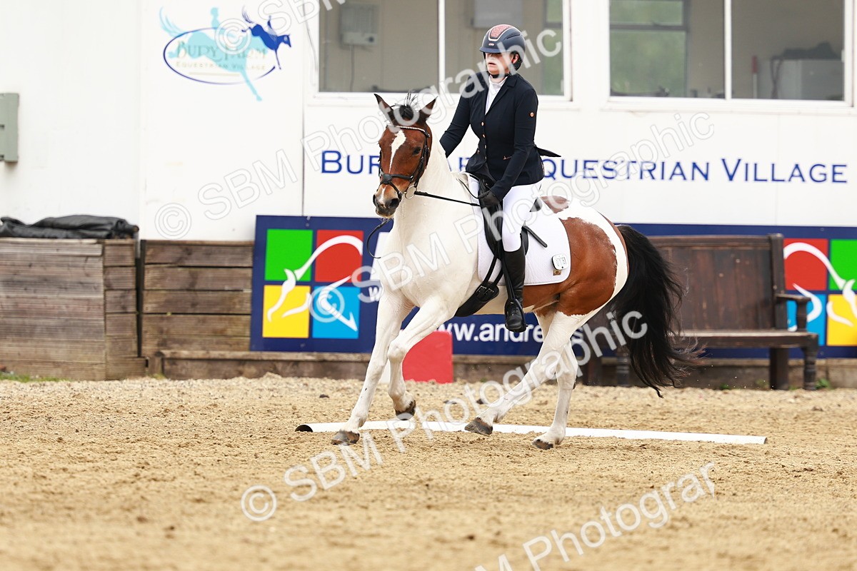 SBM_001074 - Class 6 - Novice 4