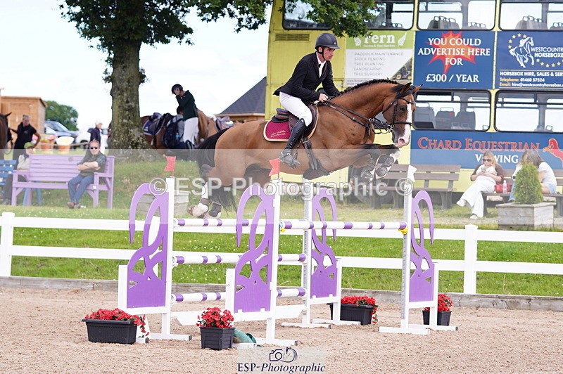 240721A-140816-18631 - Cls 32, YH 6 Yr Olds 1.30m