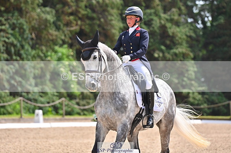 250523A-134955-07128 - B-357-Rosalind.Canter-ARMSCOTE.EXPLORER