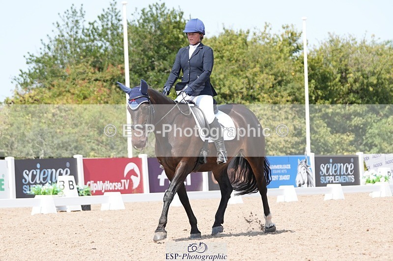 250817-131614-09623 - 195-Jacqui.BoltMocha.Fountain