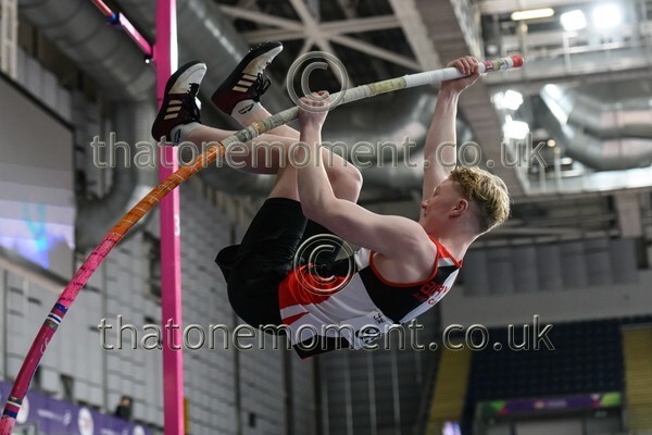 CombiMast25-916370 - Field Male Set Three