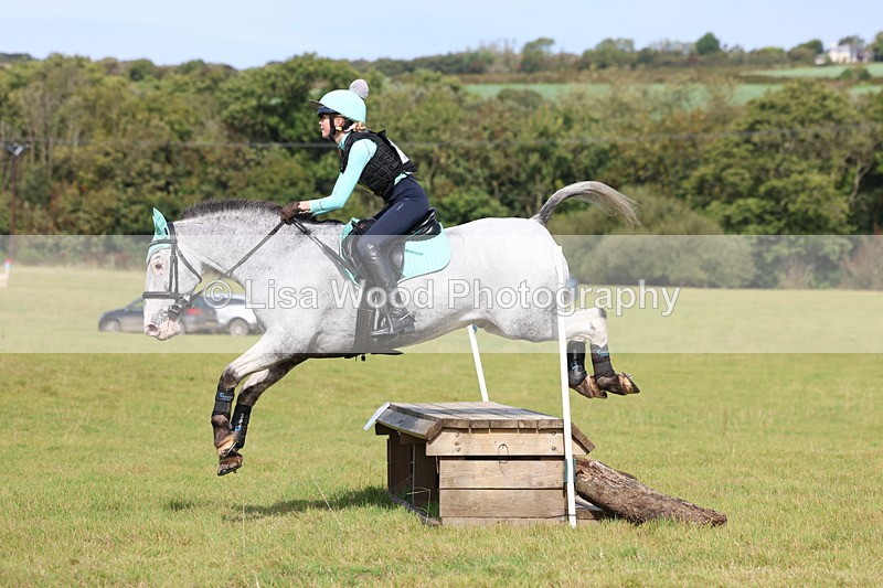3E7A6427 - Class 1: Trebudannon Open: Pheasant Feeder