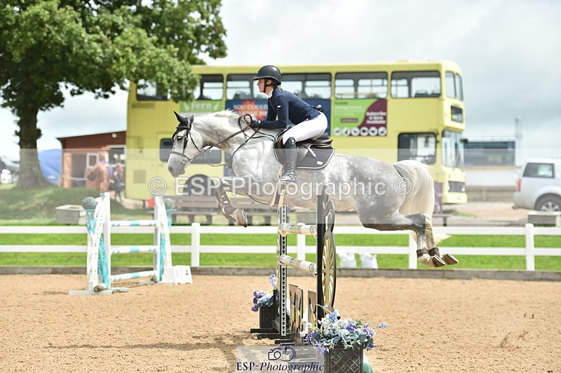 230723A-130136-11988 - Cls 24, 1 Star Gold 1.30m