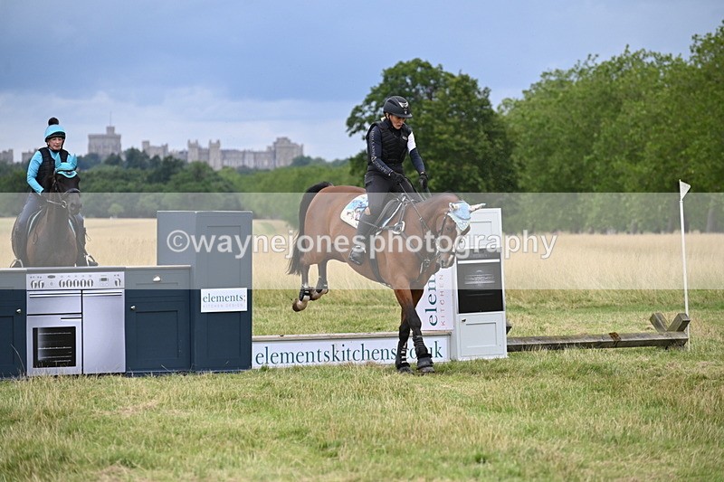 WJ6_3173 - Time at Jump 11:06 to 11:40