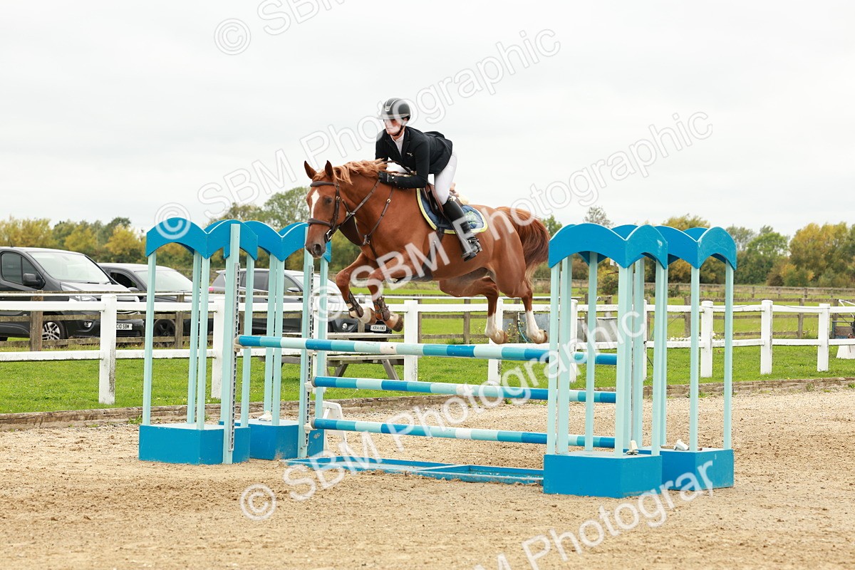 1I0A7861 - Class 4 - Senior Newcomers 1.10m