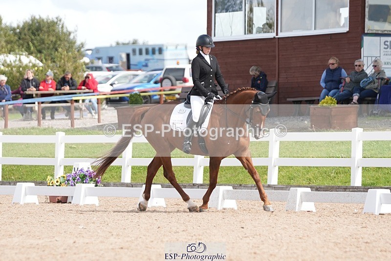 250906-123904-02229 - 015-Annie.MannLittle.Lady.Guinevere