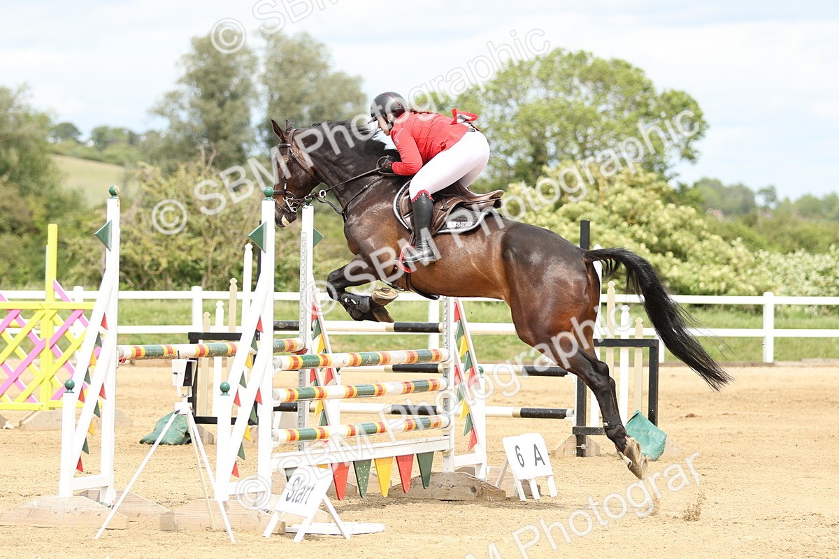 SBM_001062 - Class 4 - Senior Newcomers - 1.10m