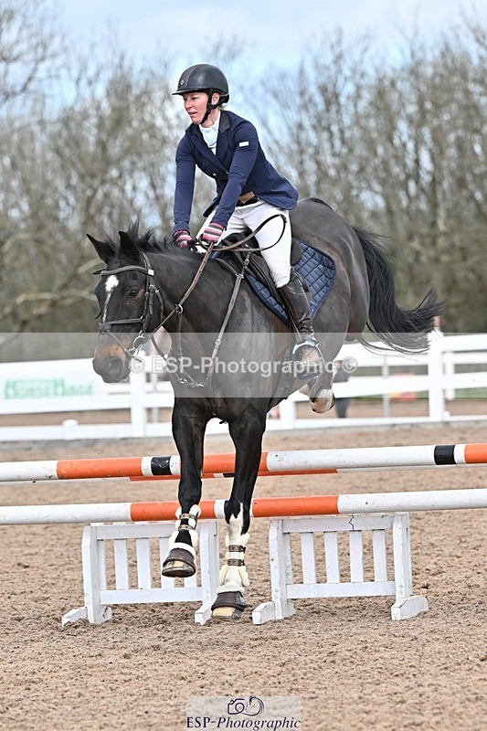 250328-105203-01340 - Cls 8 British Novice and 90cm