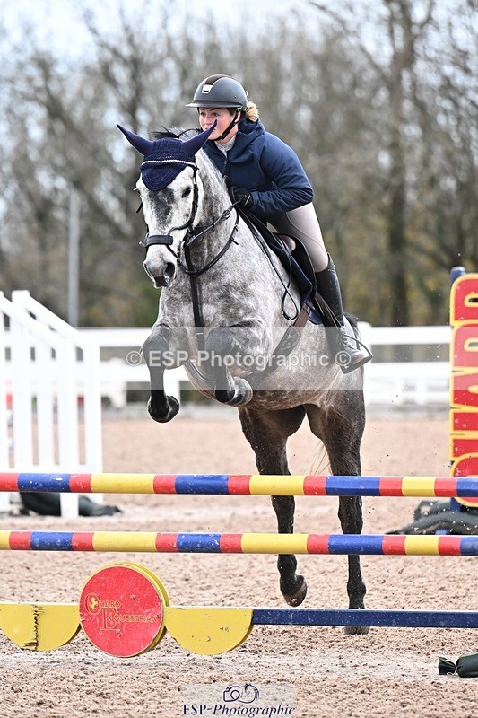 251205-100017-00102 - Cls 2 Snr British Novice and 90cm