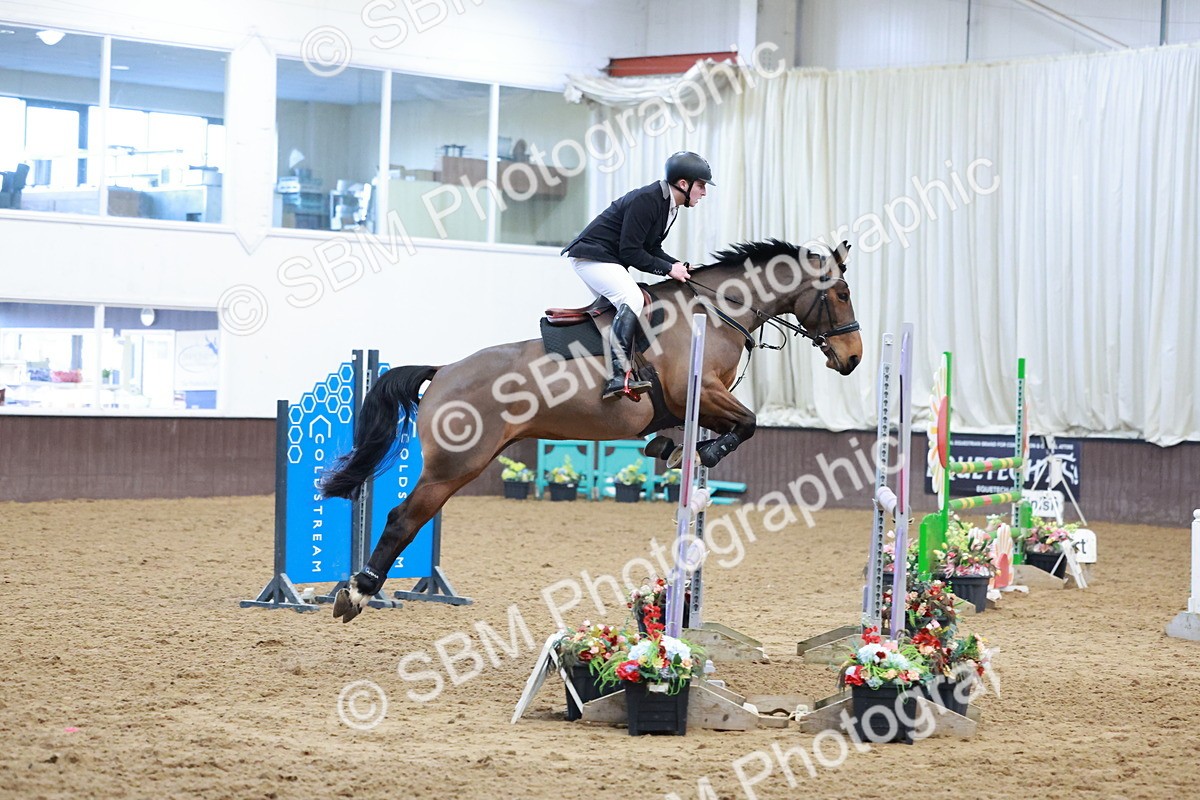 SBM_003818 - Class 11 - Senior Newcomers/ 1.10m Open