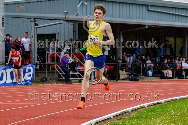 Relays25-917134 - Track Male Set One