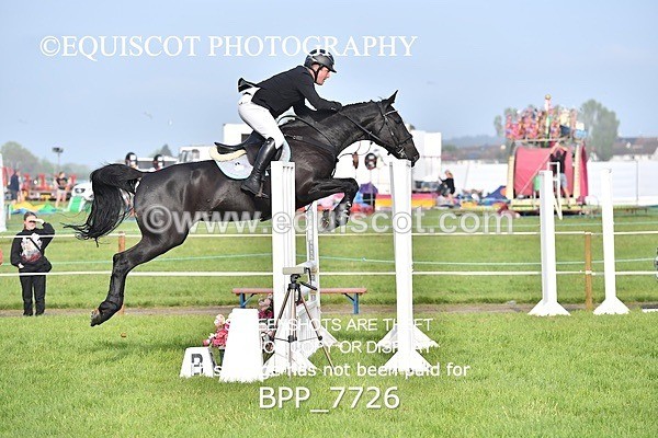 BPP_7726 - CLASS 6 Nisbets Fresh From The Farm & The Golf Inn 1.00m Amateur Championship