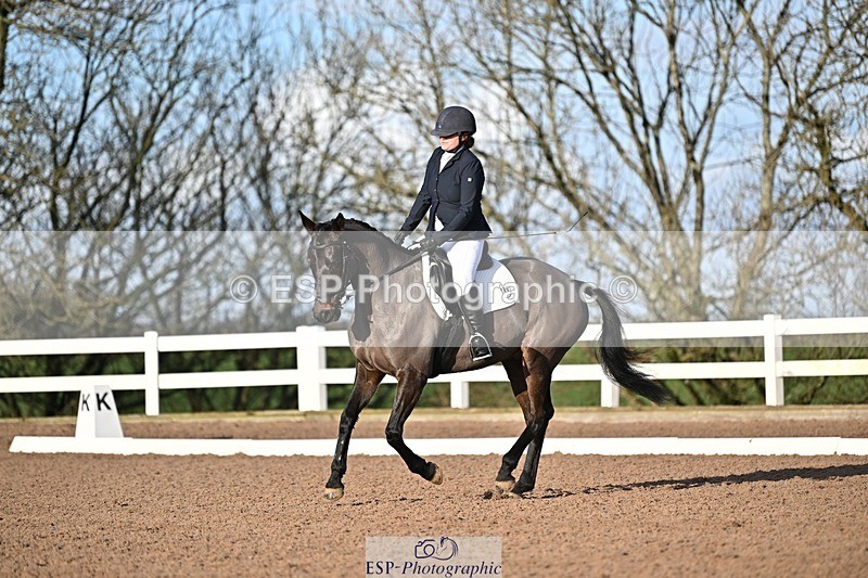 241214-105330-01251 - 140-Samantha.Henderson-Rich.Tricks.Otis