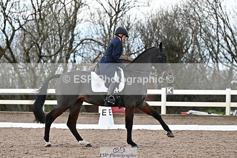 241214-152712-03239 - 123-Susan.Lanz-Wellshead.Foxtrot
