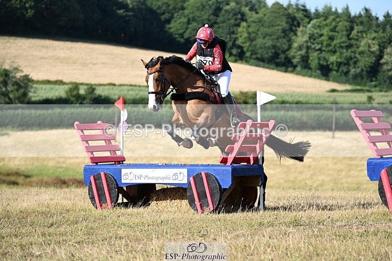 250803A-180243-18569 - S-870-Chris.Ellis-SKELWITH.BLUE.BELLE.AMOUR