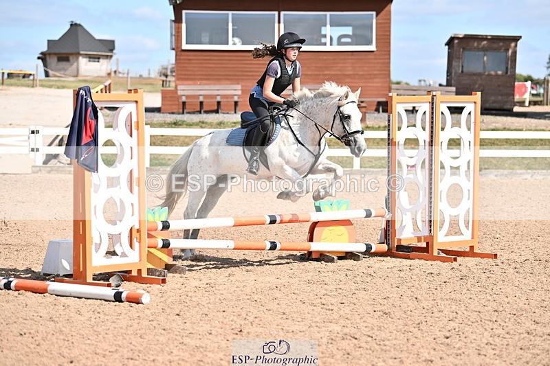 250821B-154132-00586 - Group B - Danielle