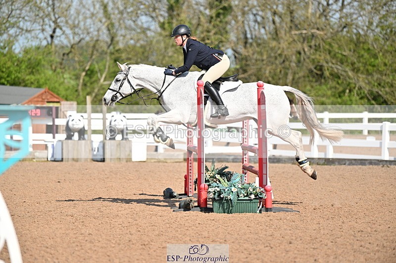 240509A-100224-00330 - Cls 1 British Novice and 90cm Open