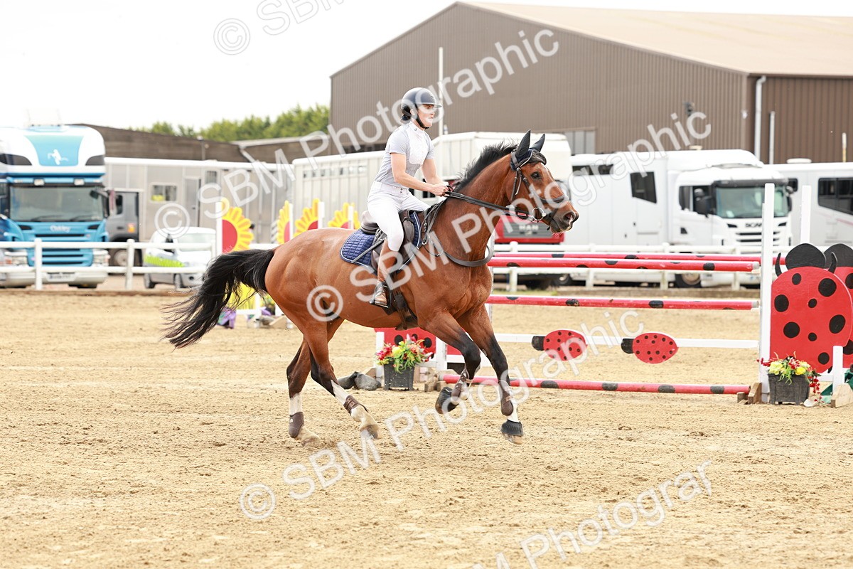 SBM_016845 - Class 20 - Senior Newcomers - 1.10m