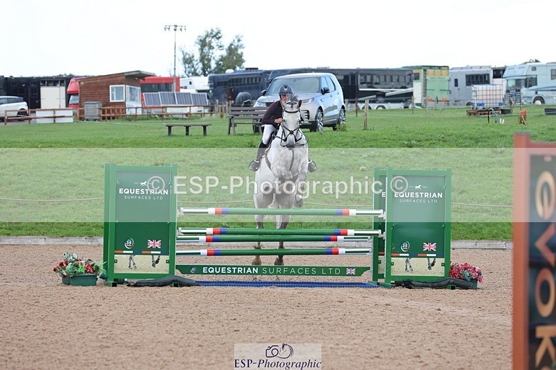 250911-120011-01299 - Cls 3 Snr Foxhunter