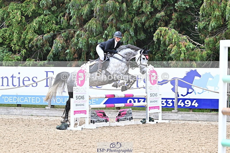 250830A-124053-06053 - Cls 22 95cm Amateur Quali