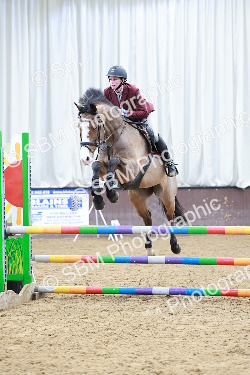 SBM_003018 - Class 9 - Equissage Pulse Senior BritiNovice/ 90cm Open