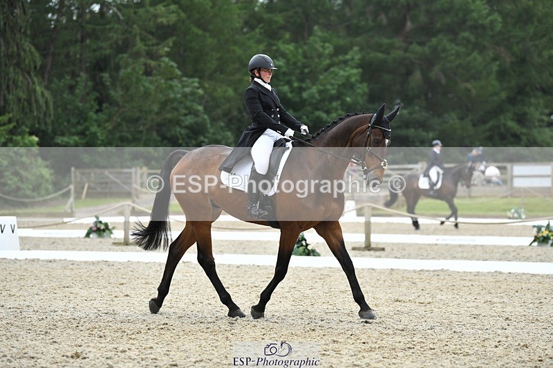 230525-124029-02005 - 110-SAM-Zoe_Boyles-WEDTrotUp+DR