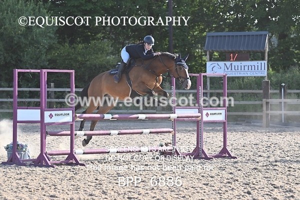 BPP_6886 - CLASS 6  Senior Discovery/ 1m Open