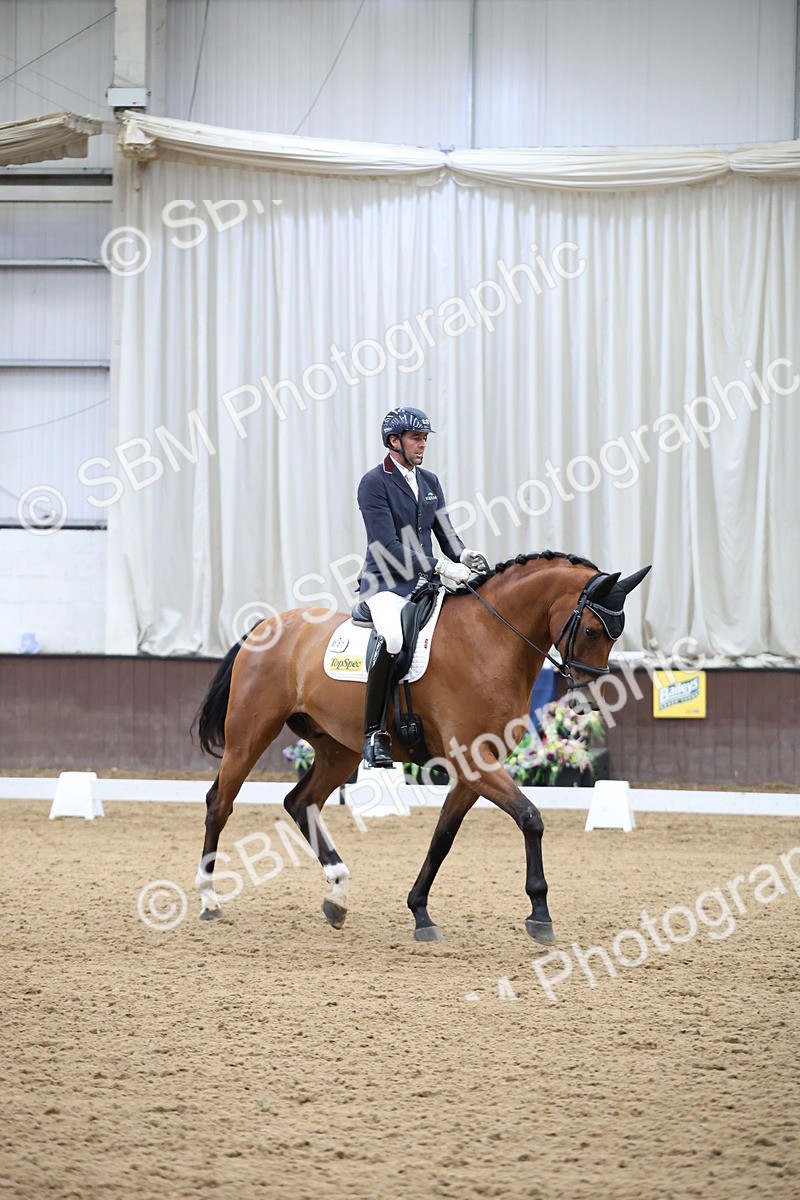SBM_003355 - Class 5 - Novice 6 Gold - 13.05-14.00