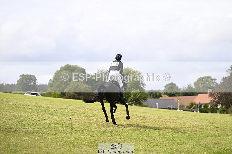 240825X-151013-35373 - 80cm XC 14.30 to 15.30